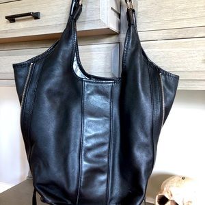 Kenneth Cole leather Purse